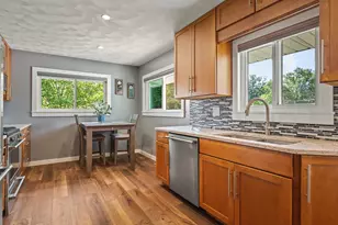 7922 Elm Ave, Machesney Park, IL 61115 - Photo 11