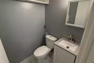 1305 Kingsbury Dr, Hanover Park, IL 60133 - Photo 11