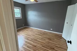 1305 Kingsbury Dr, Hanover Park, IL 60133 - Photo 5