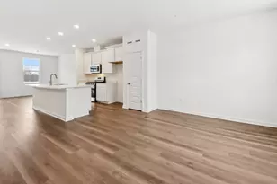 520 Yosemite Wy, Mundelein, IL 60060 - Photo 5