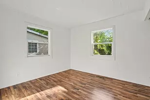 828 Taylor Ave, Aurora, IL 60506 - Photo 11