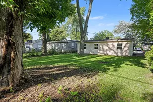 828 Taylor Ave, Aurora, IL 60506 - Photo 15
