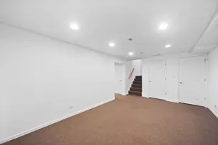 1812 Monroe Ct, Glenview, IL 60025 - Photo 21