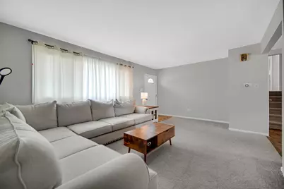 7305 W 75th Street, Bridgeview, IL 60455 - Photo 5