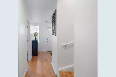 338 E 25th Place, Chicago, IL 60616 - Photo 5
