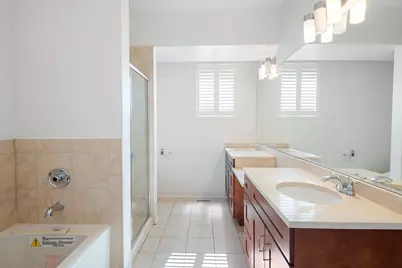 338 E 25th Place, Chicago, IL 60616 - Photo 23
