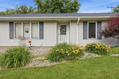 423 Wayne, Rochelle, IL 61068 - Photo 17