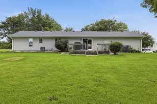 423 Wayne, Rochelle, IL 61068 - Photo 15