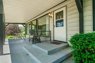 1533 S Harlem Ave, Freeport, IL 61032 - Photo 5