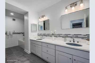 225 N Columbus Drive #6705, Chicago, IL 60601 - Photo 15