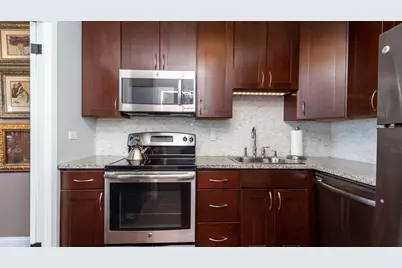 1850 N Clark Street #2206, Chicago, IL 60614 - Photo 7