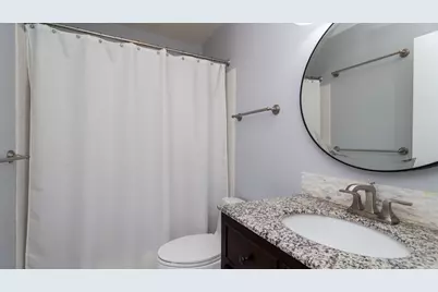 1850 N Clark Street #2206, Chicago, IL 60614 - Photo 11