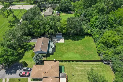 24454 W Hart Road, Round Lake, IL 60073 - Photo 25