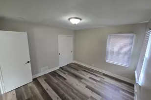 5522 Pershing Ave, Downers Grove, IL 60515 - Photo 9