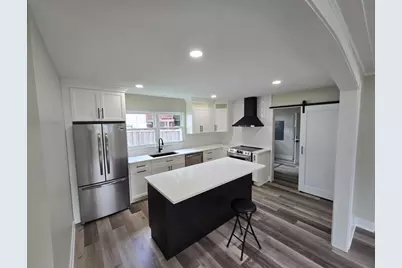 5522 Pershing Avenue, Downers Grove, IL 60515 - Photo 7