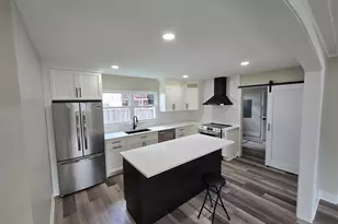 5522 Pershing Ave, Downers Grove, IL 60515 - Photo 7