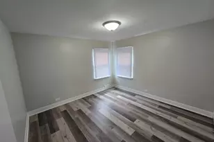 5522 Pershing Ave, Downers Grove, IL 60515 - Photo 21