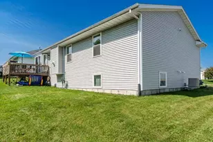 4222 Sunbury Dr, Rockford, IL 61109 - Photo 7