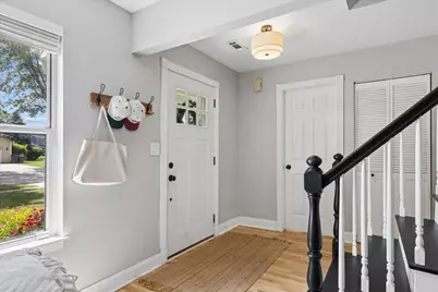 35 Knightsbridge Drive, Mundelein, IL 60060 - Photo 3