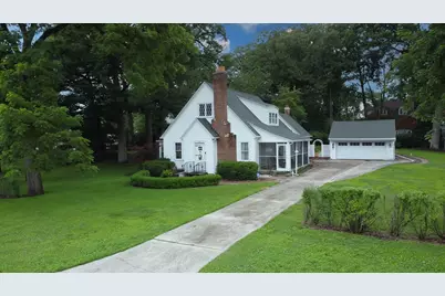 120 E Washington Avenue, Watseka, IL 60970 - Photo 1