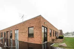 2385 Hammond Dr, Schaumburg, IL 60173 - Photo 1