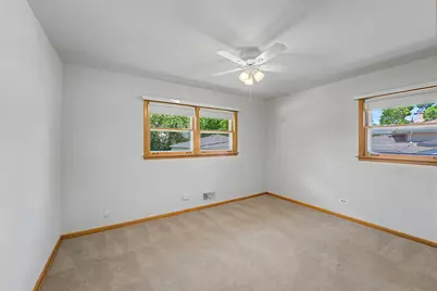 [Address not provided], Glenview, IL 60025 - Photo 17