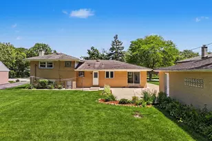 [Address not provided], Glenview, IL 60025 - Photo 25