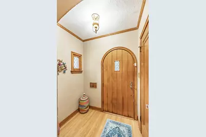 725 Augusta Avenue, Elgin, IL 60120 - Photo 3