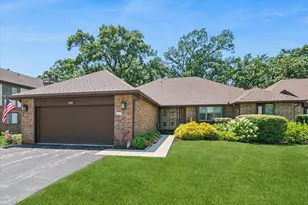 13232 S Oak Ridge Trail, Palos Heights, IL 60463 - Photo 1
