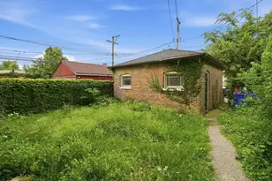 7842 S Constance Ave, Chicago, IL 60649 - Photo 41