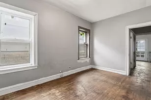 7842 S Constance Ave, Chicago, IL 60649 - Photo 21