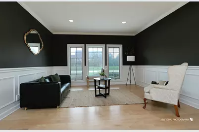 23475 W Newhaven Drive, Hawthorn Woods, IL 60047 - Photo 11