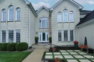 23475 W Newhaven Dr, Hawthorn Woods, IL 60047 - Photo 3