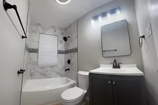 3242 Roesner Dr, Markham, IL 60428 - Photo 9