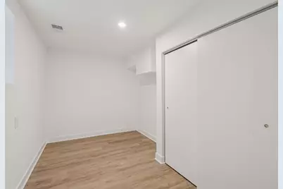 311 E 120th Place, Chicago, IL 60628 - Photo 21
