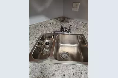 1227 S Harlem Avenue #215, Berwyn, IL 60402 - Photo 3