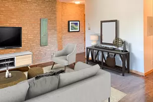 1223 W Greenleaf Ave, Chicago, IL 60626 - Photo 9