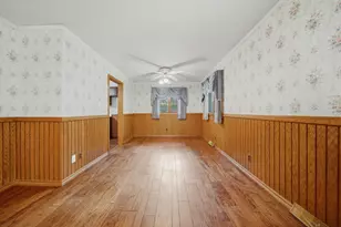 2087 Blackhawk Ln, Dixon, IL 61021 - Photo 11