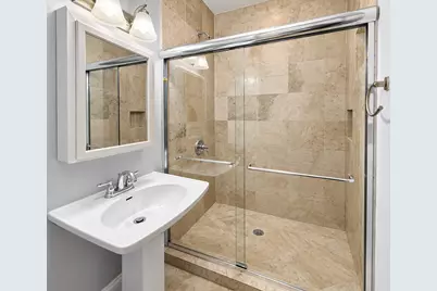 7078 N Wolcott Avenue #G, Chicago, IL 60626 - Photo 17
