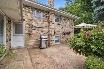 5530 Greenwood Street, Morton Grove, IL 60053 - Photo 27