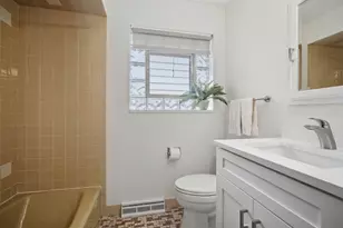 5530 Greenwood St, Morton Grove, IL 60053 - Photo 19