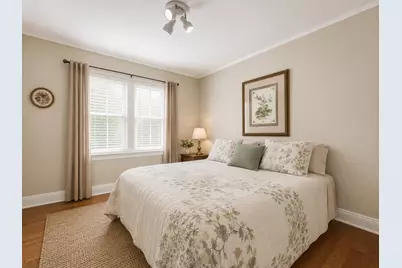 2500 W Farwell Avenue, Chicago, IL 60645 - Photo 15