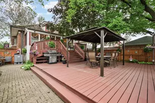 2500 W Farwell Ave, Chicago, IL 60645 - Photo 41