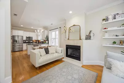 1951 W Melrose Street #2, Chicago, IL 60657 - Photo 3