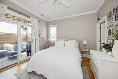 1951 W Melrose Street #2, Chicago, IL 60657 - Photo 13