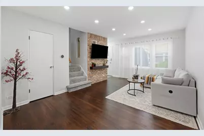 221 S Maple Avenue #C, Oak Park, IL 60302 - Photo 3