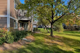 601 Hanover Ct, Schaumburg, IL 60194 - Photo 17