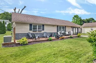 172 S Cash St, Seneca, IL 61360 - Photo 1