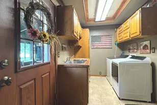 505 E Charles St, Ashkum, IL 60911 - Photo 17