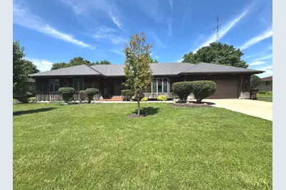 505 E Charles Street, Ashkum, IL 60911 - Photo 1